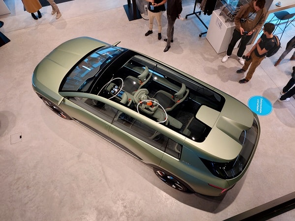 Škoda celebra due anteprime svizzere con lo studio progettuale Vision 7S e l'Enyaq RS iV - 20230412 103016