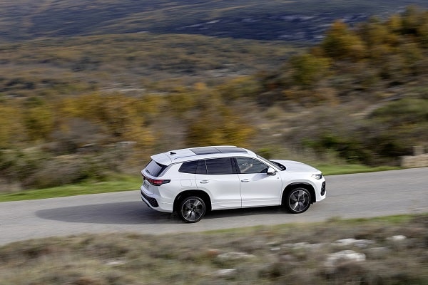 Tayron, maestoso e multitasking SUV Volkswagen - DB2025AU00070