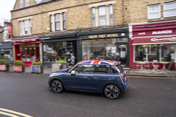 The MINI Cooper Oxford Edition 2026: A tribute to the home of the brand