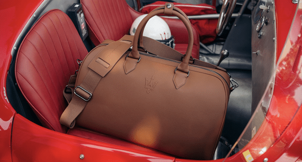 Maserati e Poltrona Frau in Motion presentano: Maserati Weekend Bag 2026