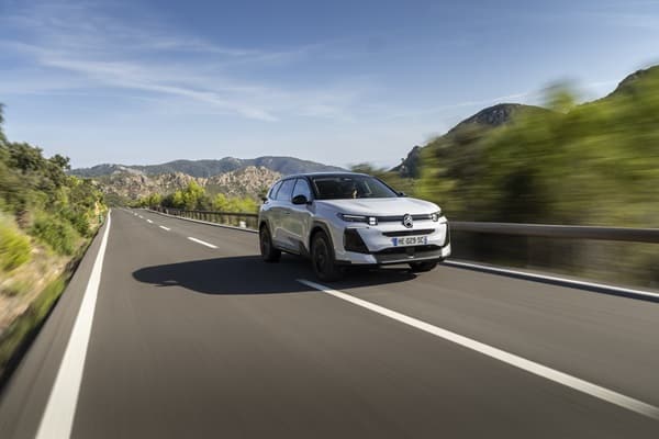 Citroën C5 Aircross: il nuovo SUV con più spazio, più comfort, più tecnologia e oggi è anche 100% elettrico