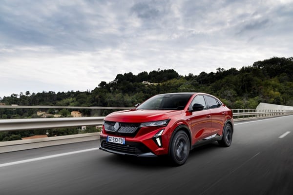 RENAULT RAFALE E-TECH PLUG-IN