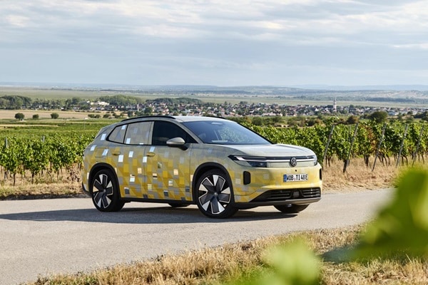 Volkswagen, futuro elettrico, nome affermato: la nuova ID. Tiguan debutta a ottobre 2026