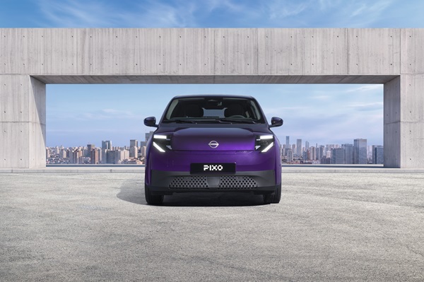 Nuova Nissan Pixo: la citycar giapponese diventa solo elettrica e hi-tech