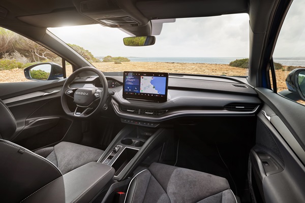 Skoda Elroq: un nuovo capitolo della mobilità elettrica della casa con tanto spazio e soddisfazione alla guida in tutte le circostanze. In Svizzera, il prezzo entry-level per l'Elroq 60 è di circa 37'000 franchi - skoda elroq sportline