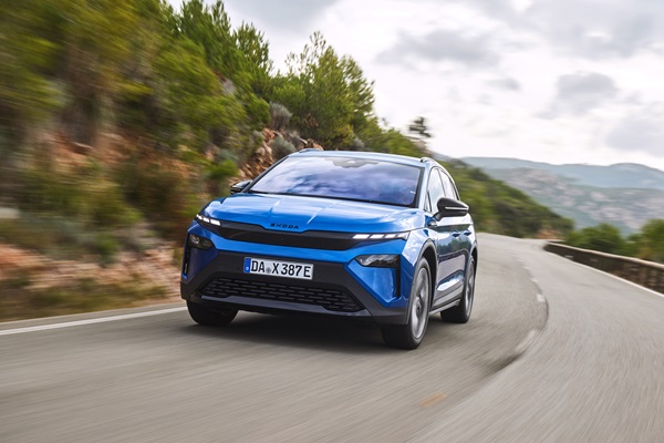 Skoda Elroq: un nuovo capitolo della mobilità elettrica della casa con tanto spazio e soddisfazione alla guida in tutte le circostanze. In Svizzera, il prezzo entry-level per l'Elroq 60 è di circa 37'000 franchi - skoda elroq sportline2