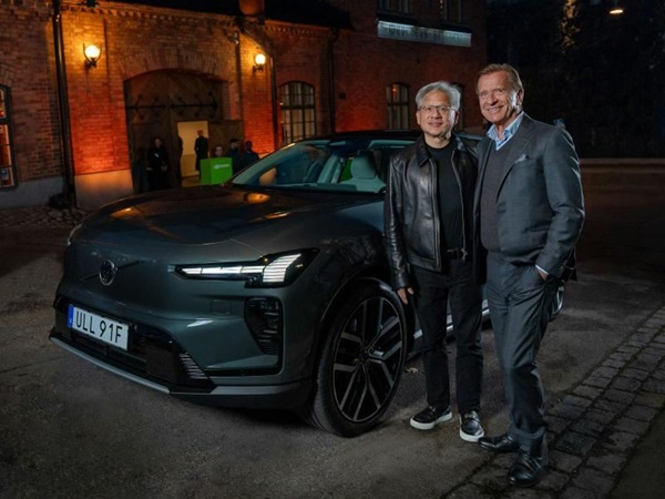 Per una guida automatizzata sicura: Volvo e NVIDIA rafforzano la loro collaborazione a partire da questo 2026