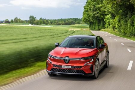 4DJkq3YvKqz6-images-hq-Renault E-Tech Electric (31)