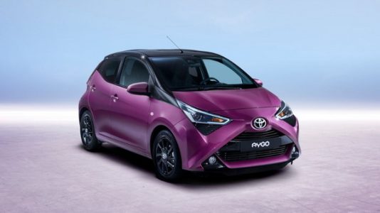 AYGO_05_34Front_Magenta