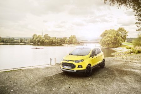 FordEcoSport_2015_16
