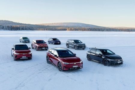 Gamma di modelli Volkswagen con auto elettriche, ibride e a combustione_media_normal