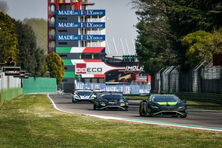Hero_LamborghiniSuperTrofeoImola2022.201451