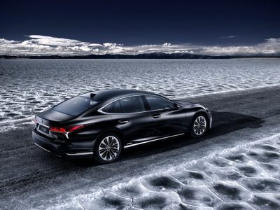 LexusLS500h