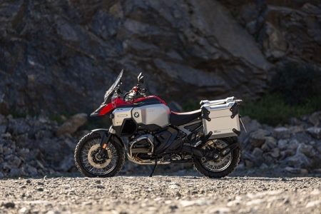 P90554774_highRes_bmw-r-1300-gs-advent