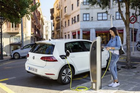 VW_e-Golf_11_s