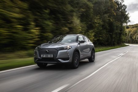 ds-3-crossback-e-tense-mobilita-libera-anche-durante-i-blocchi-del-traffico-1-0